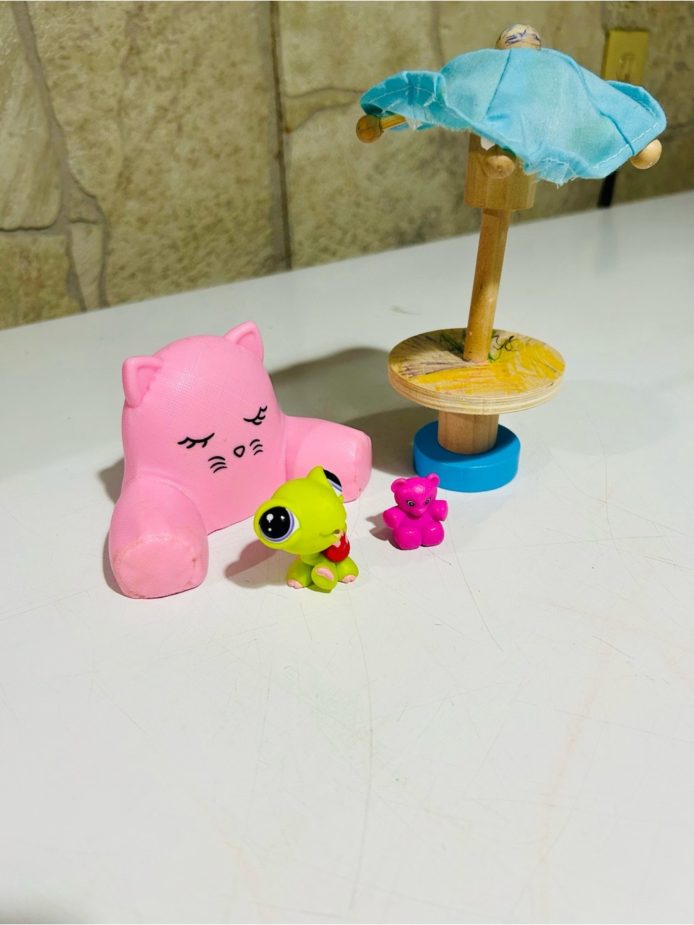 FREE Barbie accessories